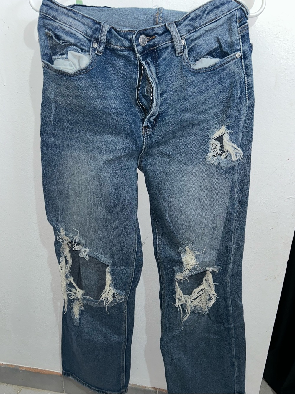 Baggy Mom Ripped Jeans
